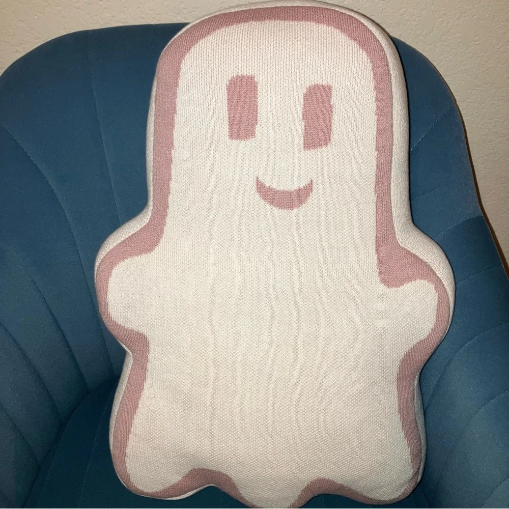 NWT Golbin & Ghoul Halloween Ghost Smiling Pillow